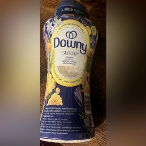 Downy Boutique Botanicals Limited Edition In Wash Bloom Scent Booster Beads New!